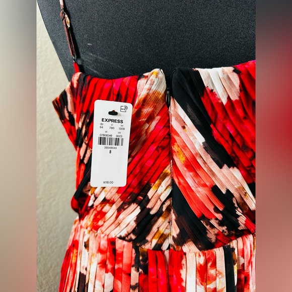 Floral V-Neck Pleated Lace Trim Mini Dress - Picture 6 of 9